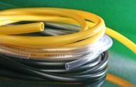 PVC izoliuota liepsną sulaikanti apsauginė plastikinė žarna